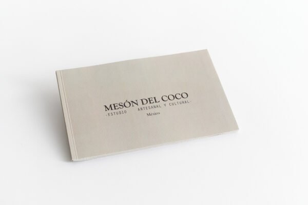 Libro pasta blanda vintage minimalista