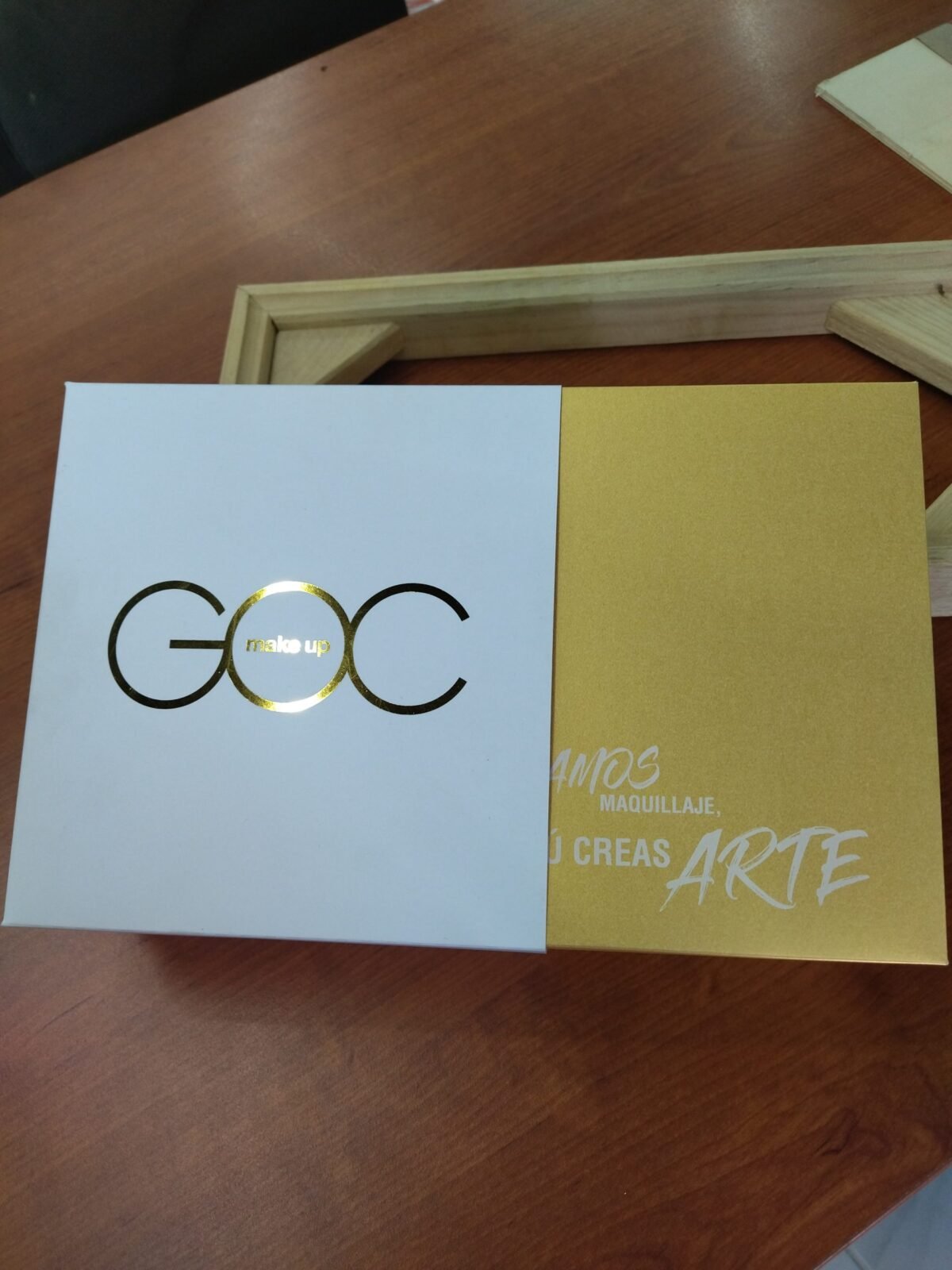 Caja modelo especial