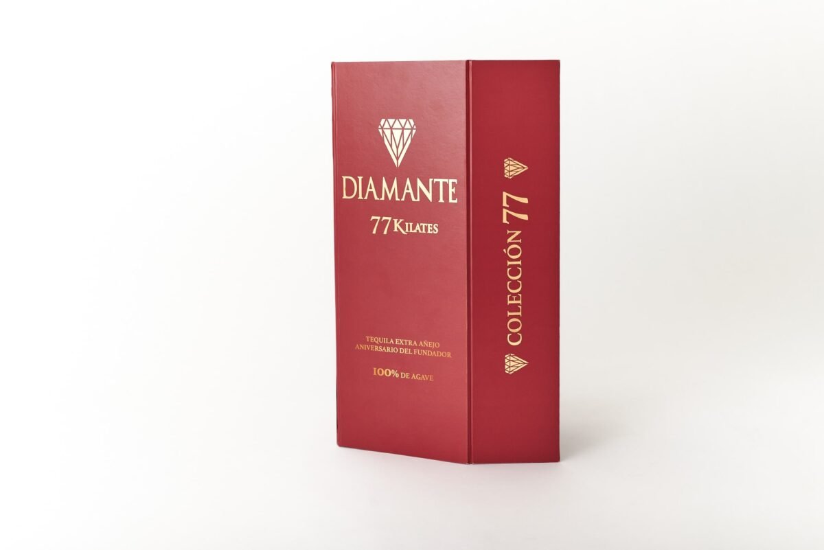 Caja rígida tipo carpeta con espuma