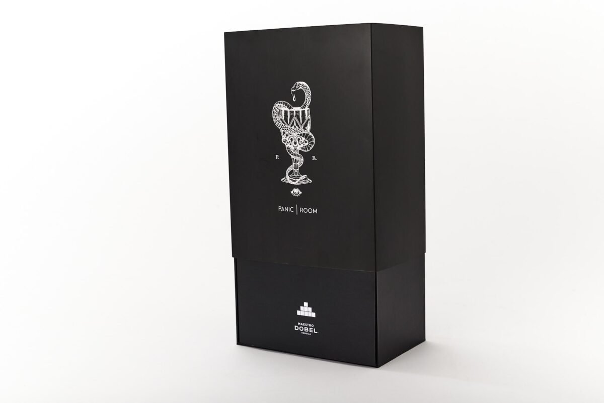 Caja semi rígida deslizable con espuma