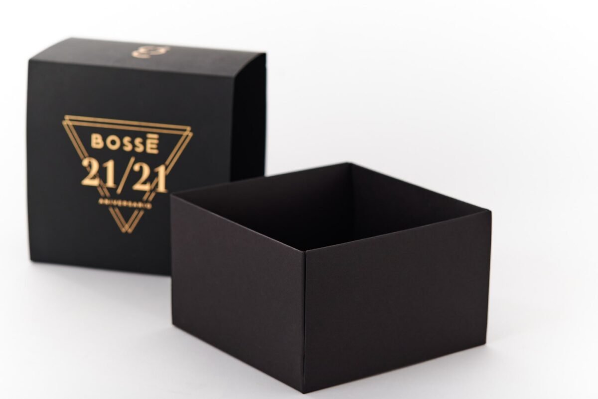 Caja Blanda deslizable con tinta dorada