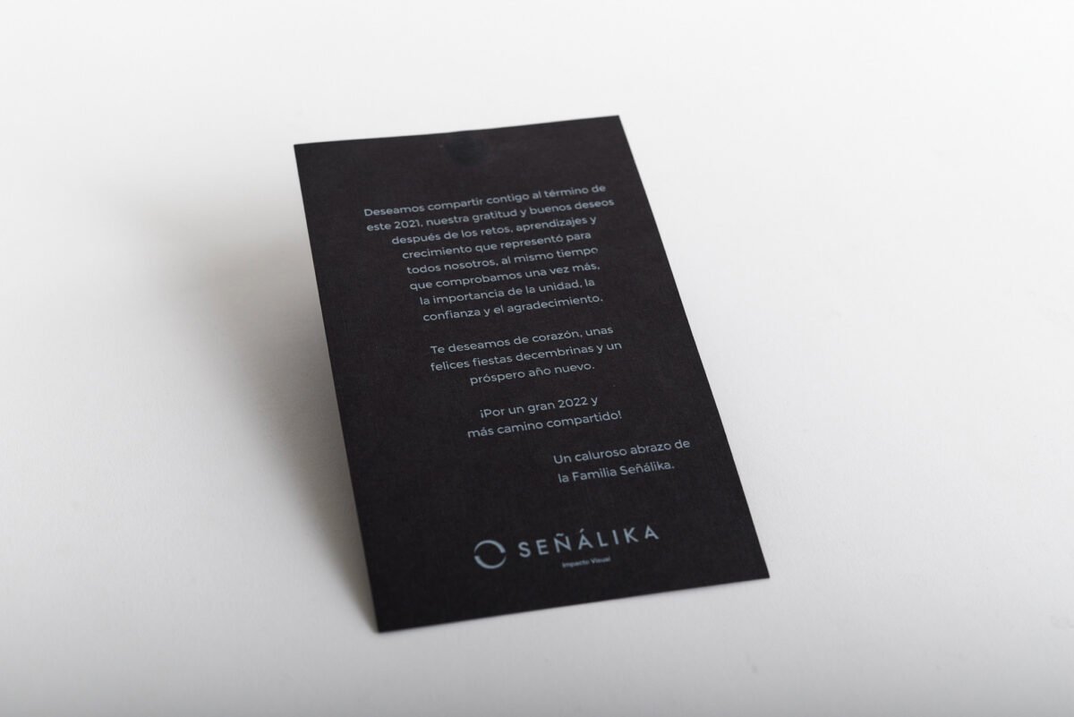 Postal papel negro y tinta blanca