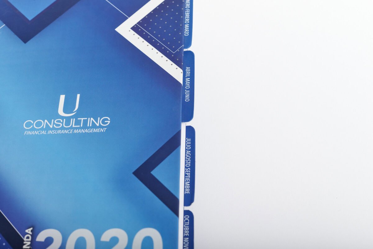 Agenda pasta dura engargolada con pestañas